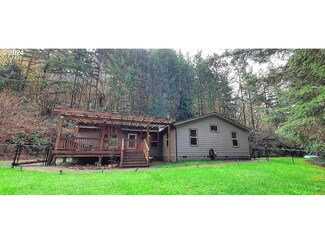 11882 E Mapleton Rd, Mapleton, OR 97453