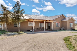 4 Bandolero Rd, Edgewood, NM 87015