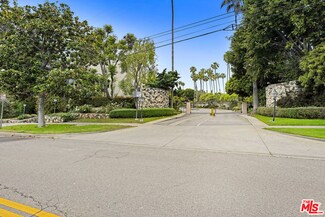 271 S Barrington Ave Unit E4, Los Angeles, CA 90049