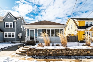 44 Tallman Ave, Cranston, RI 02910