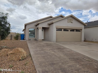 216 Flor Papagayo Way, Socorro, TX 79927