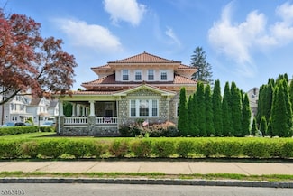 21 Lincoln Ave, Dover, NJ 07801