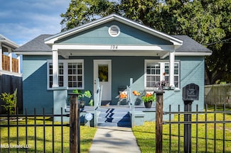 194 Hoxie St, Biloxi, MS 39530