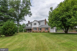 2756 Windy Bush Rd, Newtown, PA 18940