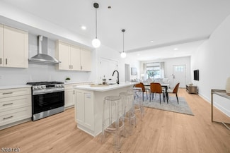 106 Encampment Ct, Montville Twp., NJ 07082