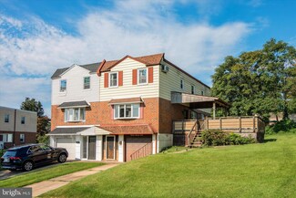 14040 Faraday St, Philadelphia, PA 19116