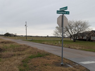 861 Longhorn Trail, Angleton, TX 77515