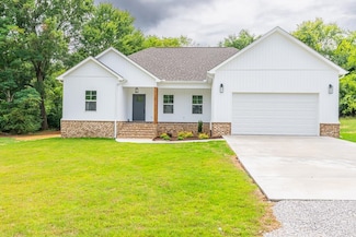 109 Wallace Cir, Killen, AL 35645