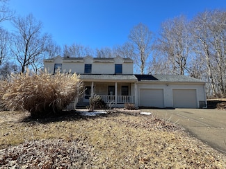 45 Glenwood Rd, North Branford, CT 06471
