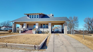 221 S Santa fe St, Shattuck, OK 73858