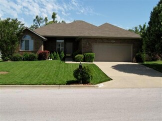 3335 E Lark St, Springfield, MO 65804