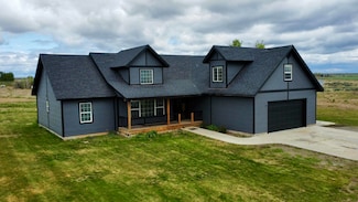 166 Eric Rd, Shoshone, ID 83352