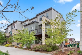 2521 Moline St, Aurora, CO 80010