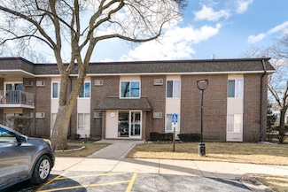1097 Miller Ln Unit 206, Buffalo Grove, IL 60089