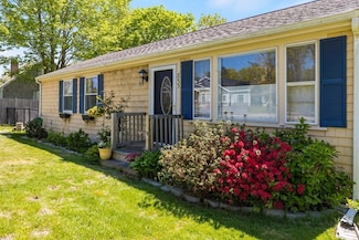 853 Sandwich Rd, East Falmouth, MA 02536