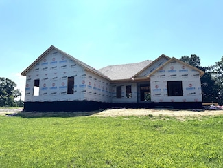 3391 Ball Rd, Cunningham, TN 37052