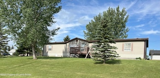 602 Pacific Ave, Mott, ND 58646