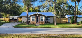 528 Jennings Ave, Lake Helen, FL 32744