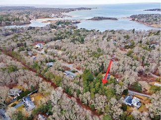 15 Oak St, Bourne, MA 02534