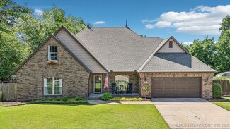 301 N Eucalyptus Ct, Broken Arrow, OK 74012