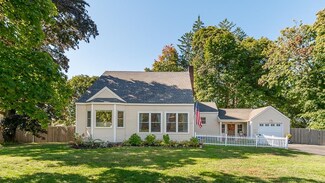 906 Woodbury Ave, Portsmouth, NH 03801
