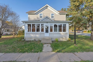 103 S 6th St, River Falls, WI 54022