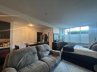 1100 Maxwell Ln Unit 424, Hoboken, NJ 07030