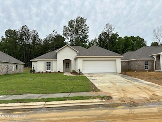 966 Riverside Ln, Pearl, MS 39208