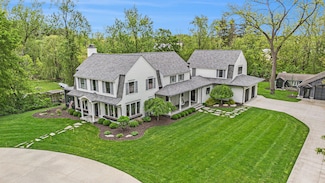 310 Lakeside Dr SE, Grand Rapids, MI 49506