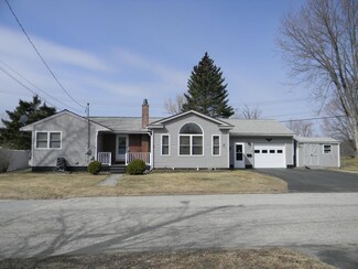 6 Mountain View St, Groveton, NH 03582