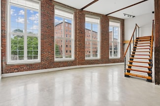 2 Main St Unit 35-110, Biddeford, ME 04005