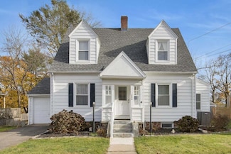 264 Curtis St, Meriden, CT 06450