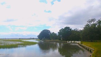 144 Front St, Saint Helena Island, SC 29920