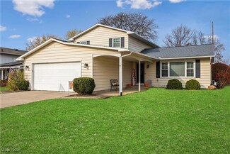 344 Crestview Dr, Elyria, OH 44035