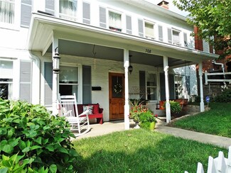 708 Spring St, Weston, MO 64098