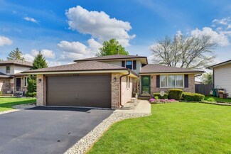 8829 Obrien Dr, Orland Hills, IL 60487