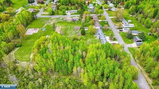 307 S 6th St E, Aurora, MN 55705