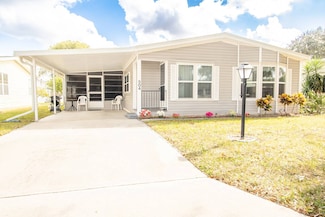 504 W Moore Dr, Auburndale, FL 33823