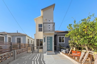 3043 Oliphant St, San Diego, CA 92106