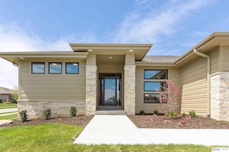 2122 S 210th St, Elkhorn, NE 68022