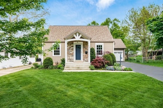 420 E Beaumont Rd, Columbus, OH 43214