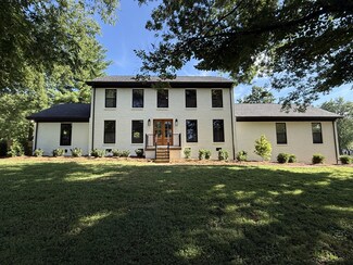9209 Cherokee Ln, Brentwood, TN 37027