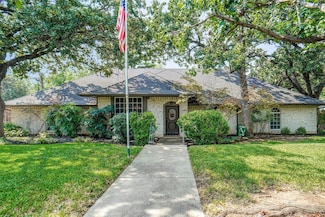 1000 Lynhurst Ln, Denton, TX 76205