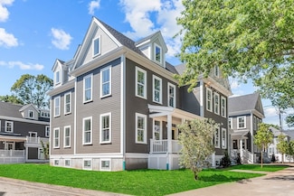 4 Colchester St Unit 8, Boston, MA 02136