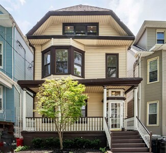 31 Cooper Place, Weehawken, NJ 07086