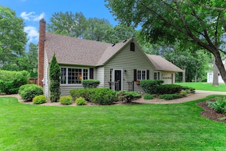2657 Valley View Ln, New Brighton, MN 55112