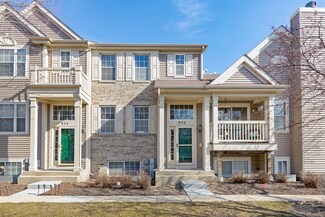 932 Clover Ln, Pingree Grove, IL 60140