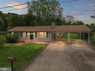 850 Virginia Cir, Strasburg, VA 22657