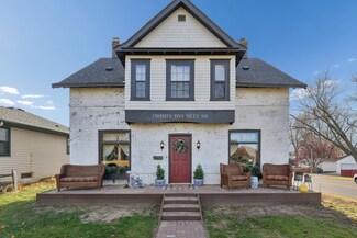 2566 18th Ave E, Saint Paul, MN 55109