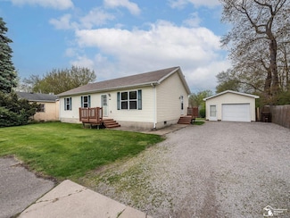 4241 Avenue C, Stony Point, MI 48166